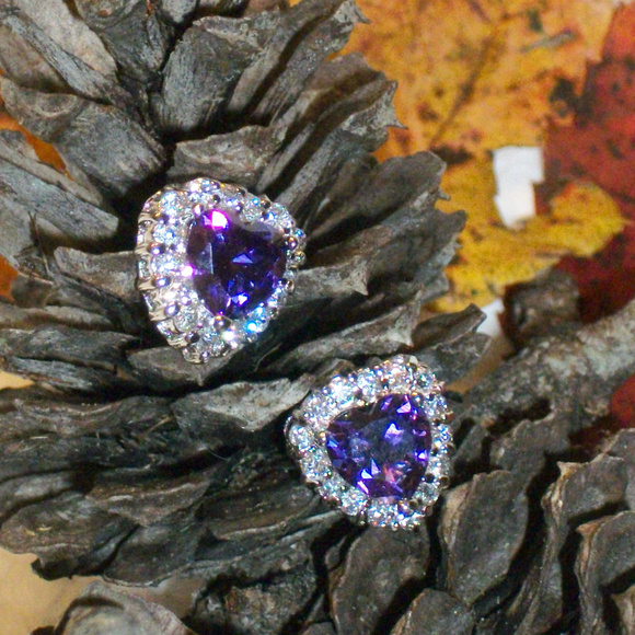Jewelry - NEW! Amethyst & Austrian Crystal Heart Earrings